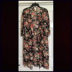 LuLaRoe Floral Shirley